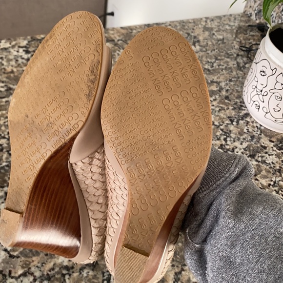 peep toe high wedge sandals - Picture 5 of 5